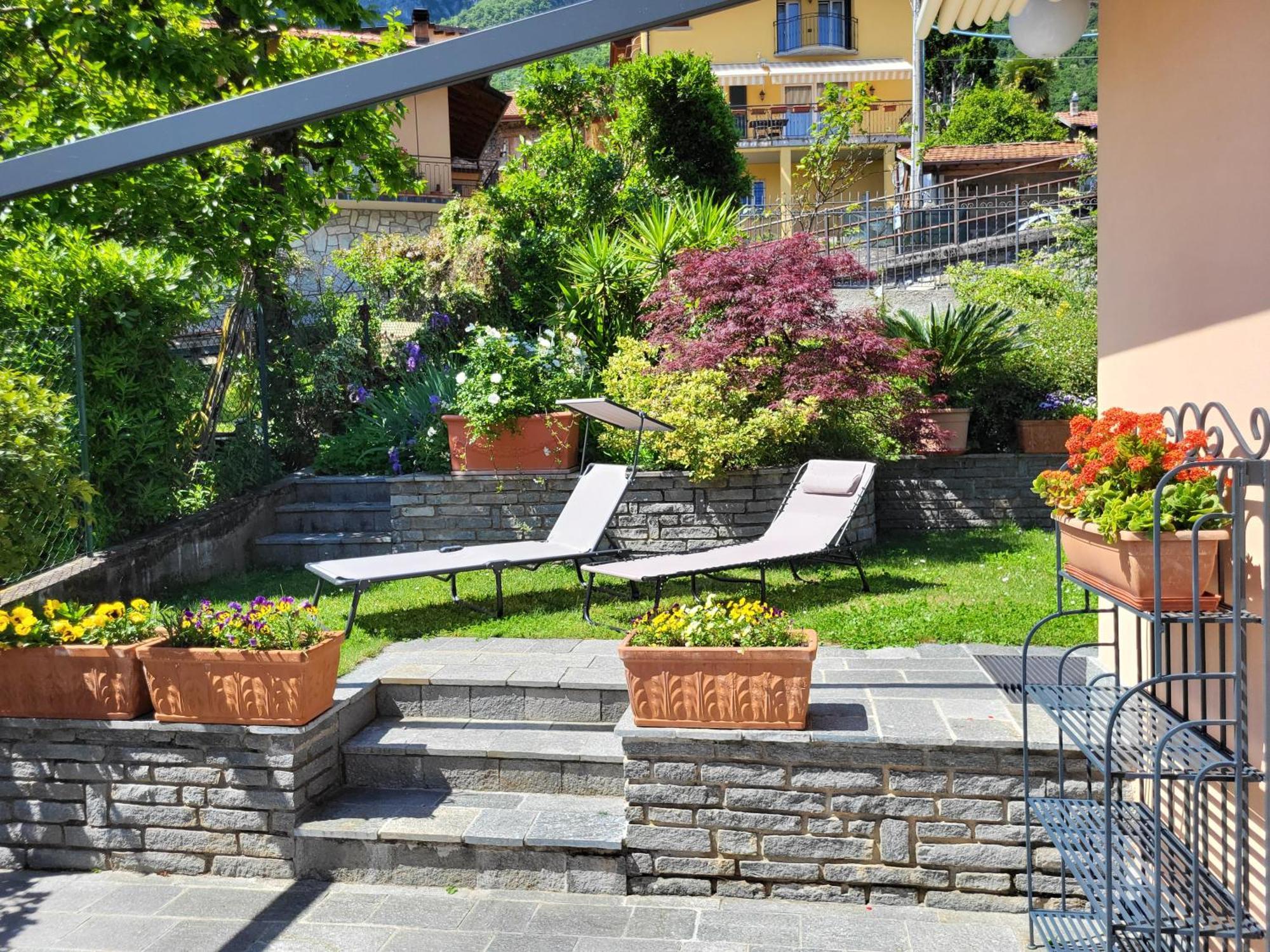 Casa Intignano - Appartamento Con Terrazzo Vista Lago Tremezzo Exterior foto
