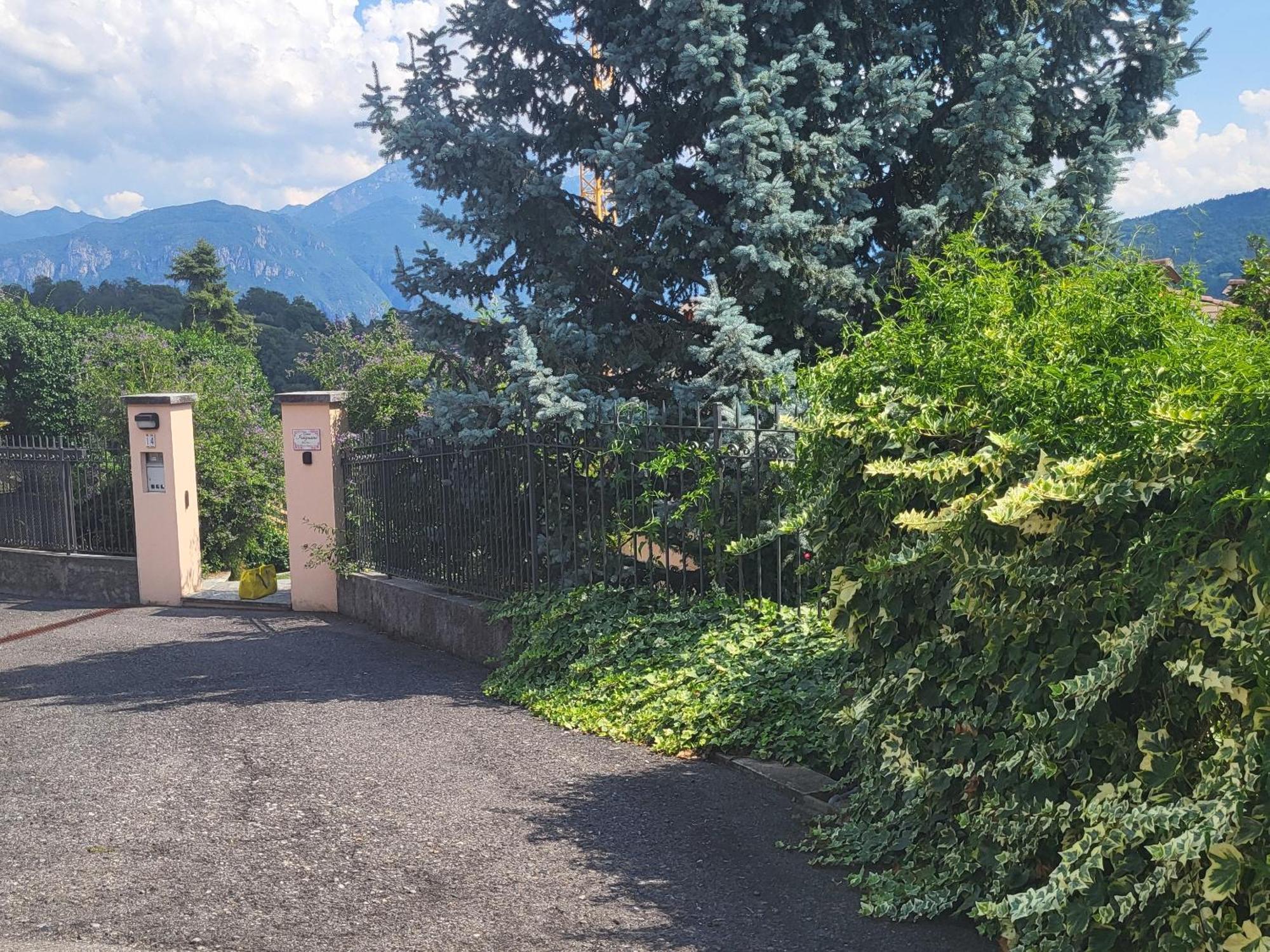 Casa Intignano - Appartamento Con Terrazzo Vista Lago Tremezzo Quarto foto