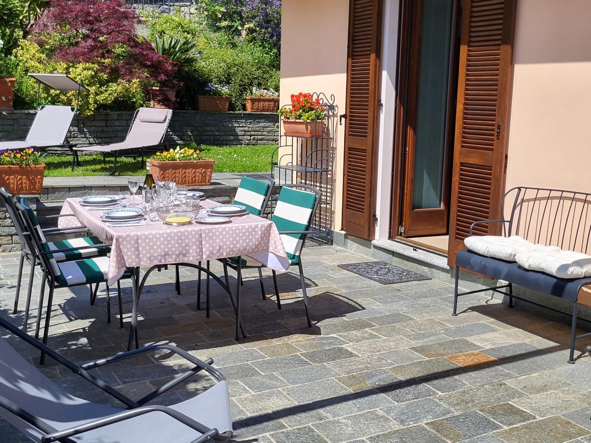Casa Intignano - Appartamento Con Terrazzo Vista Lago Tremezzo Exterior foto