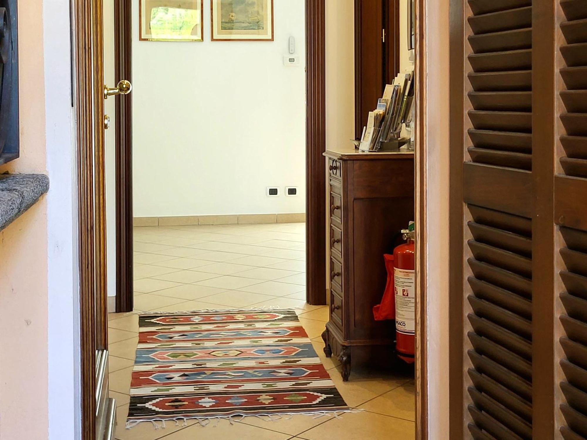 Casa Intignano - Appartamento Con Terrazzo Vista Lago Tremezzo Exterior foto